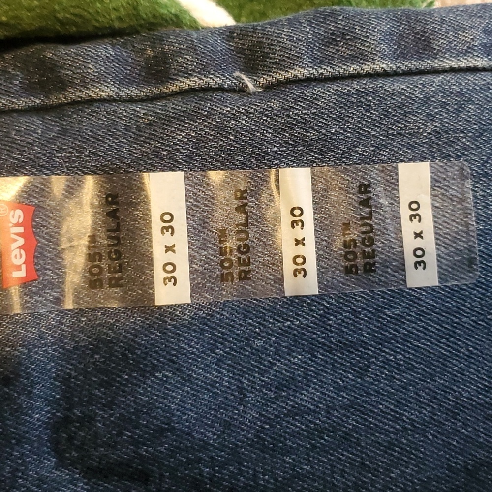Levis jeans - Picture 2 of 3